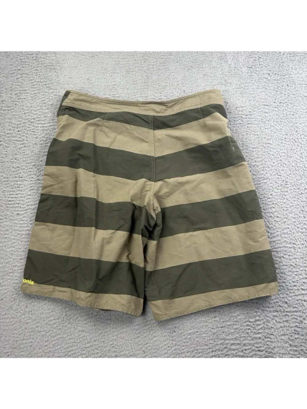 Patagonia Wayfarer Board Shorts Swim Trunks Mens Size 34 Green Brown Stripes